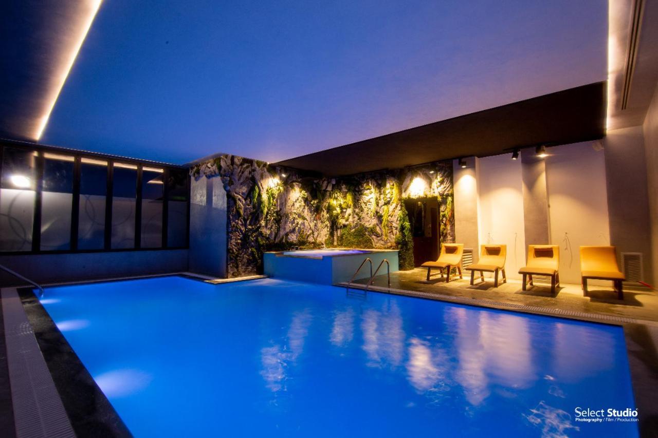 Hotel Kocibelli Pool & Spa Korça Exteriör bild