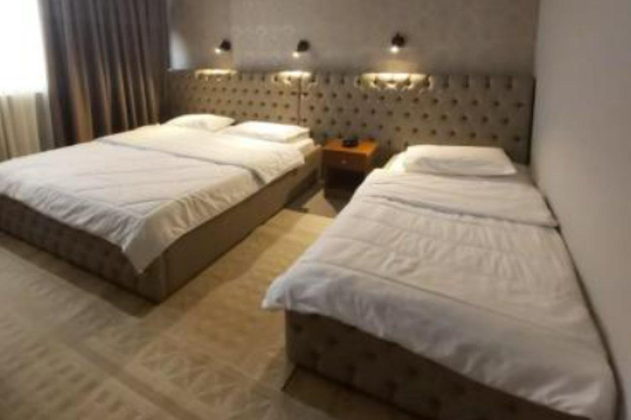 Hotel Kocibelli Pool & Spa Korça Exteriör bild