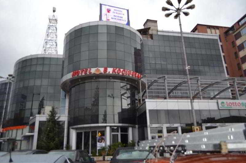 Hotel Kocibelli Pool & Spa Korça Exteriör bild