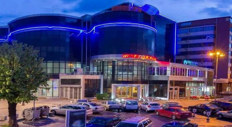 Hotel Kocibelli Pool & Spa Korça Exteriör bild